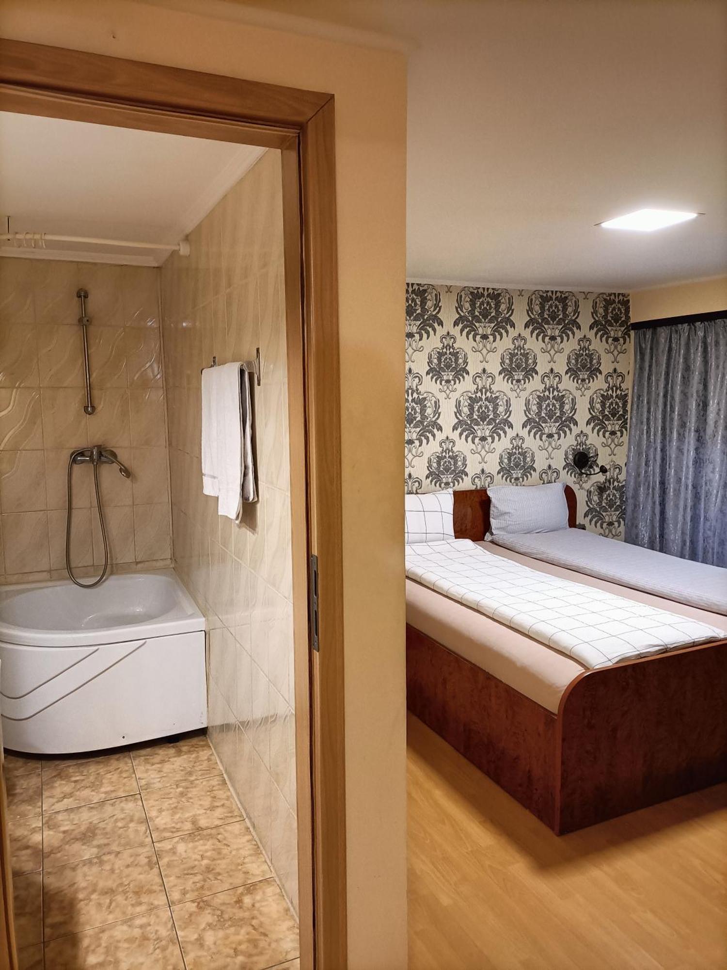 Casa Heidi Hotell Timişoara Eksteriør bilde